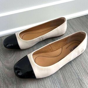 Born Batti Mixed Media Ballet Flat Leather Suede Ivory Black 7.5